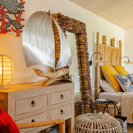 Escapades Oceanes Bed & Breakfast
