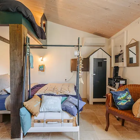 Bed & Breakfast Escapades Oceanes 3*